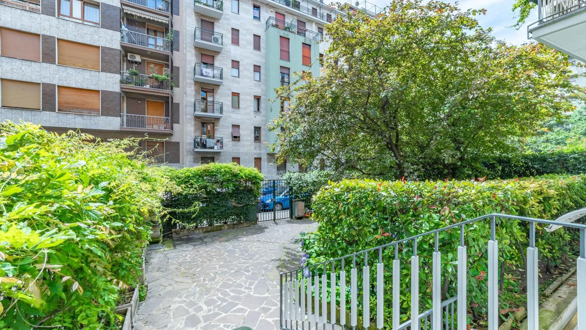 Lägenhet 500 M From Corso Sempione, Close To Metro M5 Milano Italien